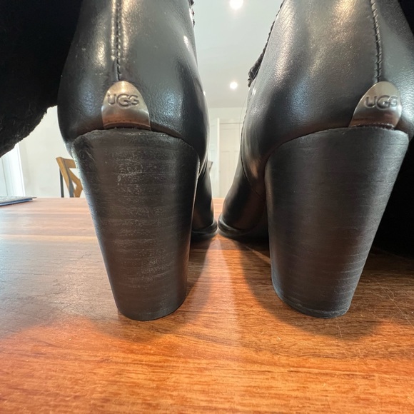 WOMENS UGG AVA EXPOSED SHERLING BOOTS - Picture 4 of 8